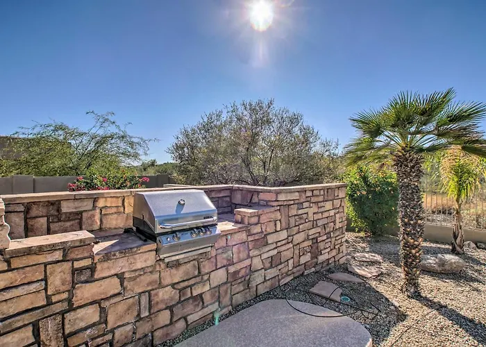 Mtn View! Group-friendly Getaway In Fountain Hills
